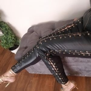 Pleather lace up front sides grommet leggings